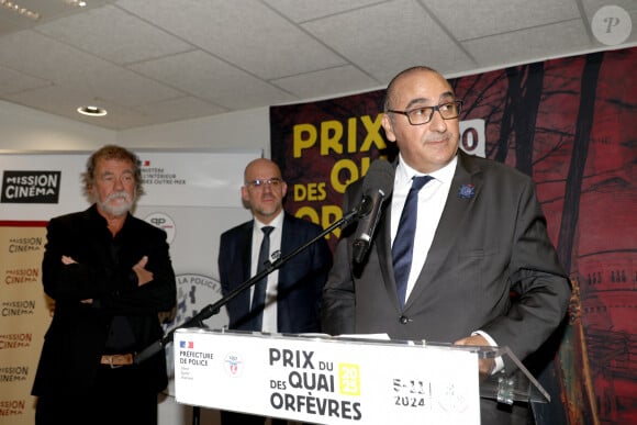 Exclusif - Laurent Nunez, préfet de Police, Olivier Marchal et Fabrice Gardon, nouveau directeur PJ lors de la remise du prix du Quai des Orfèvres au 36 à Paris, siège de la police judiciaire le 5 novembre 2024. © Didier Sabardin / Bestimage 