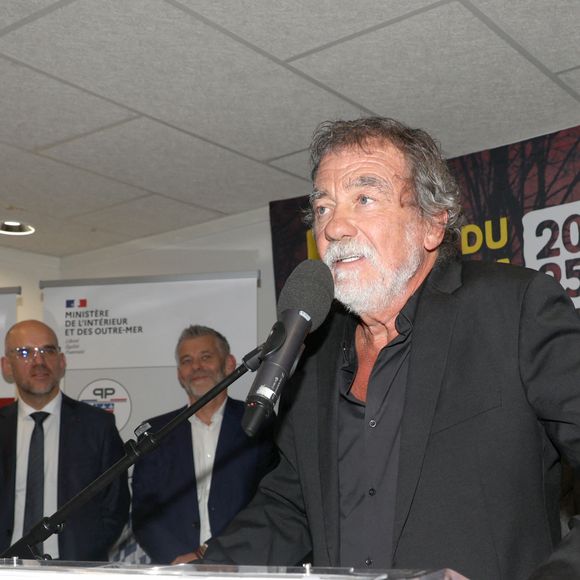 Un événement dont Olivier Marchal était le parrain cette année 
Exclusif - Olivier Marchal lors de la remise du prix du Quai des Orfèvres au 36 à Paris, siège de la police judiciaire le 5 novembre 2024. © Didier Sabardin / Bestimage 