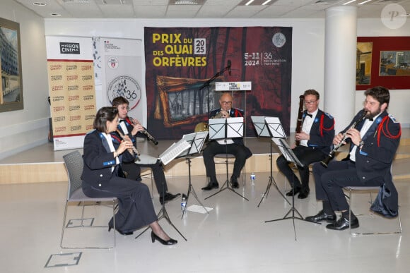 Exclusif - L'orchestre des gardiens de la Paix de la Préfecture de Police de Paris lors de la remise du prix du Quai des Orfèvres au 36 à Paris, siège de la police judiciaire le 5 novembre 2024. © Didier Sabardin / Bestimage 