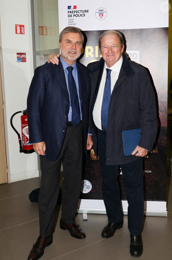 Exclusif - Christian Flaesch, ancien directeur PJ et Pierre Charon, ancien sénateur de Paris, membres du jury lors de la remise du prix du Quai des Orfèvres au 36 à Paris, siège de la police judiciaire le 5 novembre 2024. © Didier Sabardin / Bestimage 