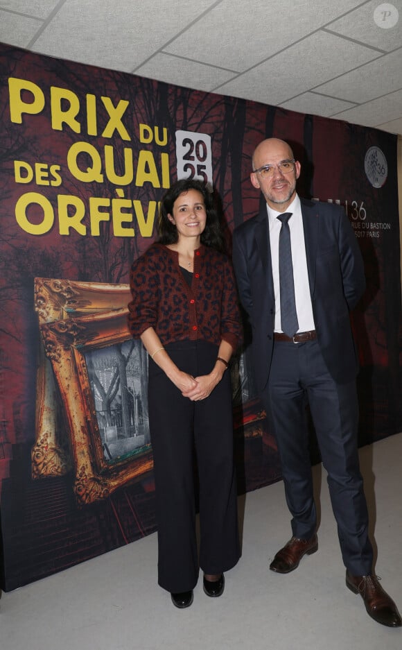 Exclusif - Loubna Atta, responsable de la communication à la Préfecture de Police de Paris et Fabrice Gardon, nouveau directeur PJ de Paris lors de la remise du prix du Quai des Orfèvres au 36 à Paris, siège de la police judiciaire le 5 novembre 2024. © Didier Sabardin / Bestimage 