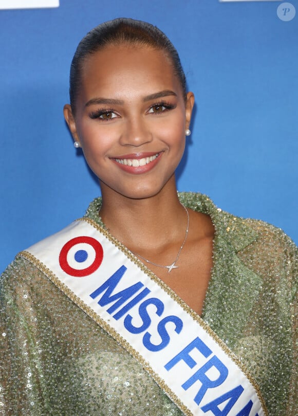 Miss France 2023, Indira Ampiot - Avant-première Netflix de la série "Tapie" à l’UGC Normandie Paris le 11 septembre 2023. © Coadic Guirec/Bestimage