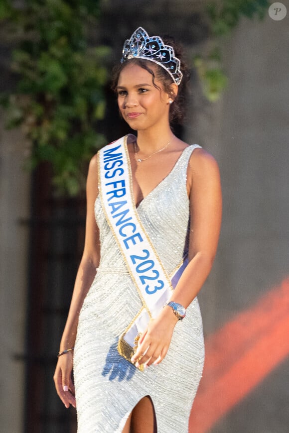 Indira Ampiot, miss France 2023 est venue animer l'élection de Miss Beaucaire le 7 juillet 2023. © Stéphanie Gouiran / Panoramic / Bestimage