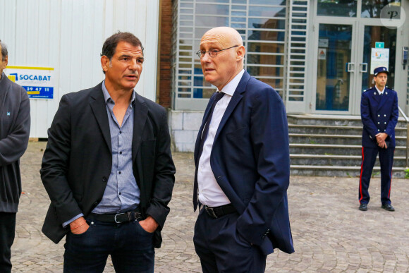 Marc Lièvremont et Bernard Laporte - Obsèques de l'ancien président de la Fédération Française de Rugby et de World Rugby, Bernard Lapasset en la cathédrale Notre-Dame-de-la-Sède de Tarbes, France, le 9 mai 2023. © Christophe De Prada/Bestimage