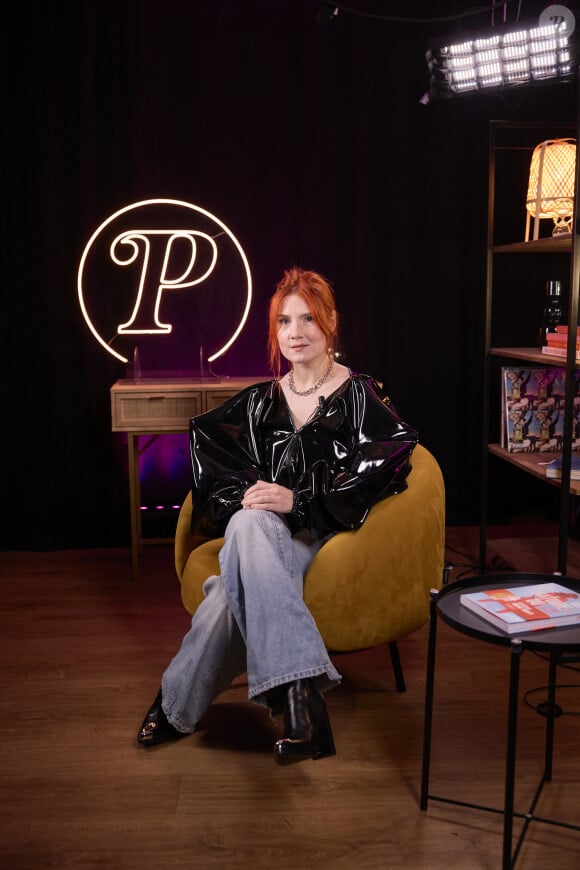 Adeline Toniutti en interview pour "Purepeople", dans "En Privé avec", le 8 octobre 2024, chez Webedia