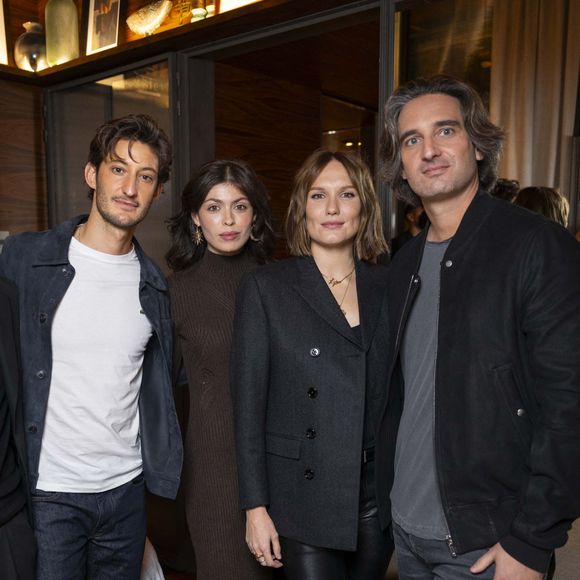 9 millions d'entrées pour le Comte de Monte-Cristo !
Exclusif - Thomas Lavelle, Pierre Niney, Leslie Medina, Ana Girardot (habillée en Celine) et Dimitri Rassam - Première édition de la remise du prix cinéma "EVOK Collection x BRACH" présidé par Pierre Niney à l'hôtel Brach à Paris. © Pierre Perusseau-Rachid Bellak/Bestimage