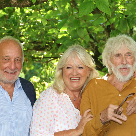 François Berléand, Charlotte De Turckheim, Pierre Richard et Christophe Duthuron - Photocall du film "Fêlés" lors de la 17ème édition du Festival du Film Francophone de Angoulême (FFA). Le 28 août 2024 © Coadic Guirec / Bestimage