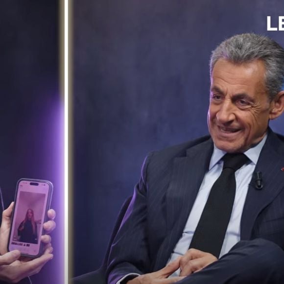 Lors de son entretien avec le journaliste Guillaume Pley à découvrir ce 17 novembre sur la chaîne Youtube, Nicolas Sarkozy a eu droit à une adorable vidéo de sa fille Giulia.
Nicolas Sarkozy face à Guillaume Pley dans une vidéo de la chaîne YouTube "Legend".