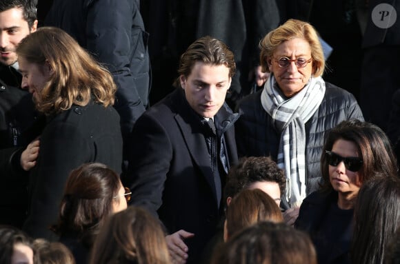 Pierre Sarkozy, Jean Sarkozy et Isabelle Balkany - Sorties des obsèques de Andrée Sarkozy (mère de N.Sarkozy), dite Dadue née Andrée Mallah, en l'église Saint-Jean-Baptiste à Neuilly-Sur-Seine. Le 18 décembre 2017 