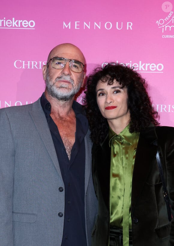 Du moins pas encore
Eric Cantona sa femme Rachida Brakni - Soirée de gala "Heroes for Imagine" qui a permis de récolter dix millions d'euros au profit de la recherche contre les maladies génétiques à Paris le 23 septembre 2024. © Dominique Jacovides / Bestimage 