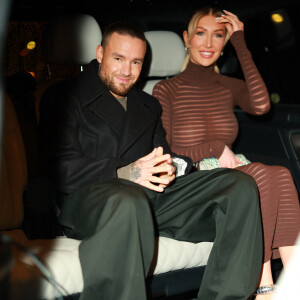 Liam Payne et sa compagne Kate Cassidy à la sortie de l'hôtel La Réserve pour profiter d'une soirée parisienne en amoureux lors de la mode femme automne / hiver 2024-2025 lors de la Fashion Week de Paris (PFW), à Paris, France, le 2 mars 2024. 