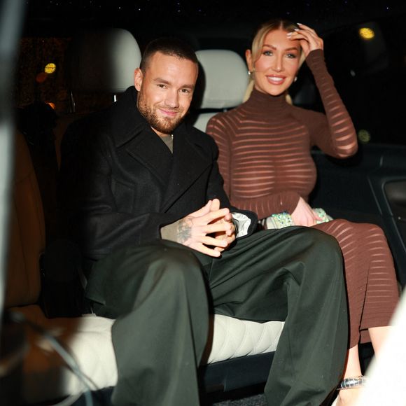 Liam Payne et sa compagne Kate Cassidy à la sortie de l'hôtel La Réserve pour profiter d'une soirée parisienne en amoureux lors de la mode femme automne / hiver 2024-2025 lors de la Fashion Week de Paris (PFW), à Paris, France, le 2 mars 2024. 