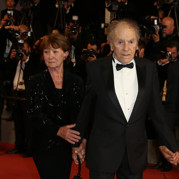 Marianne Hoepfner et son mari Jean-Louis Trintignant, Mathieu Kassovitz - Montée des marches du film "Happy End" lors du 70ème Festival International du Film de Cannes. Le 22 mai 2017. © Borde-Jacovides-Moreau/Bestimage 