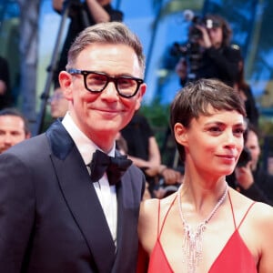 Michel Hazanavicius et sa femme Bérénice Bejo - Descente des marches du film " La plus précieuse des marchandises " lors du 77ème Festival International du Film de Cannes, au Palais des Festivals à Cannes. Le 24 mai 2024 © Jacovides-Moreau / Bestimage 