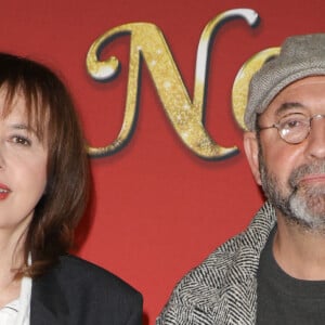 Valérie Bonneton et Kad Merad - Avant-première du film "Les boules de Noël" au cinéma Pathé-Wepler à Paris. Le 14 novembre 2024 © Coadic Guirec / Bestimage