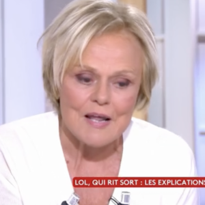 Muriel Robin dans C à Vous, France 5