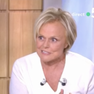 Muriel Robin dans C à Vous, France 5