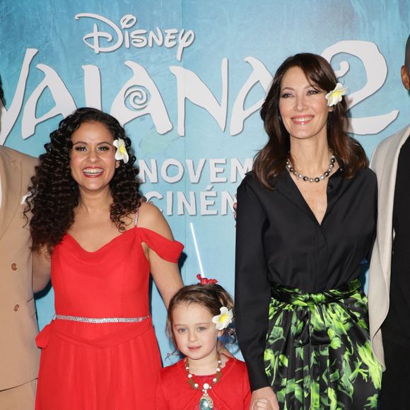 Anthony Kavanagh, Cerise Calixte, guest, Mareva Galanter et Jean-Luc Guizonne - Première du film Disney "Vaiana 2" au Grand Rex à Paris le 23 novembre 2024. © Coadic Guirec/Bestimage 