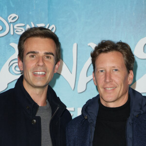 Séparé de son ex-mari Bruno Loup, il a officialisé leur amour en août dernier lors d'un voyage sur l'île de Ré. 
Jean-Baptiste Marteau et son compagnon Jean de Reynal - Première du film Disney "Vaiana 2" au Grand Rex à Paris le 23 novembre 2024. © Coadic Guirec/Bestimage 