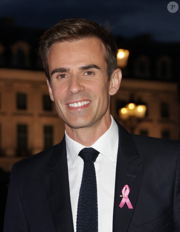 Jean-Baptiste Marteau - Lancement de la campagne Octobre Rose 2024 sur la Place Vendôme à Paris le 30 septembre 2024, autour d'un spectacle magique et émouvant, mettant en scène des femmes concernées, mis en scène par Amir pour le coup d'envoi de la campagne annuelle de lutte contre les cancers du sein. © Coadic Guirec/Bestimage