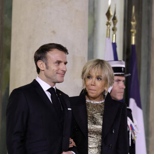 C'est au micro de BFM TV que la première dame a partagé le fond de sa pensée
Le président Emmanuel Macron et sa femme Brigitte Macron lors de l'accueil par le couple présidentiel français du président du Kazakhstan au palais de l'Elysée à Paris pour un dîner d'état le 5 novembre 2024. © Dominique Jacovides / Bestimage 