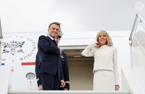 Cérémonie de départ du Président de la Républiquefrançaise Emmanuel Macron et sa femme la Première Dame Brigitte Macron en présence de Aziz Akhannouch, chef du gouvernement du Maroc à l'aéroport de Salé au nord de Rabat le 30 octobre 2024. © Dominique Jacovides/Bestimage 