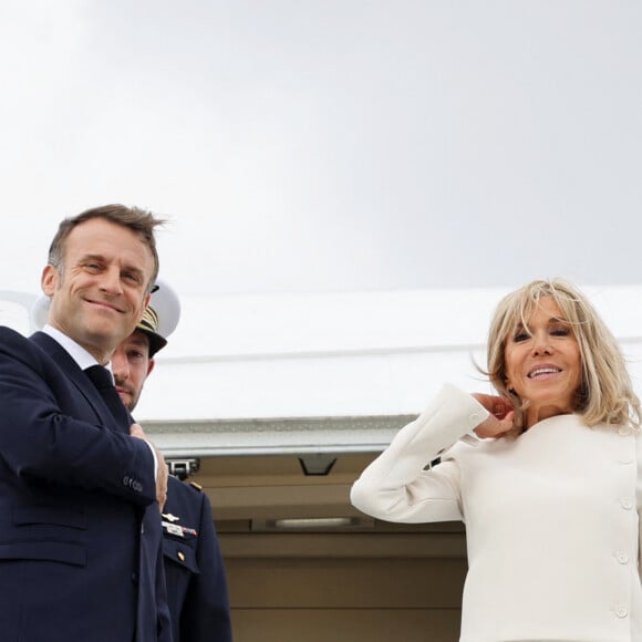 Cérémonie de départ du Président de la Républiquefrançaise Emmanuel Macron et sa femme la Première Dame Brigitte Macron en présence de Aziz Akhannouch, chef du gouvernement du Maroc à l'aéroport de Salé au nord de Rabat le 30 octobre 2024. © Dominique Jacovides/Bestimage 