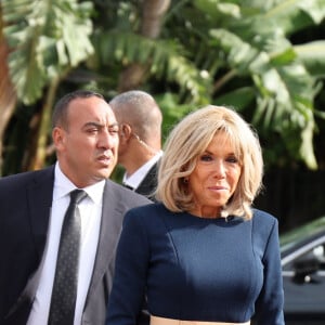 Le Président de la République, Emmanuel Macron et la première dame Brigitte Macron se recueillent au Mausolée de Mohammed V à Rabat au Maroc le 29 Octobre 2024. © Dominique Jacovides/Bestimage 