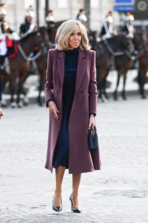 Brigitte Macron lors d'une cérémonie à l'Arc de Triomphe à Paris le 14 octobre 2024. © Frédéric Andrieu / Bestimage 