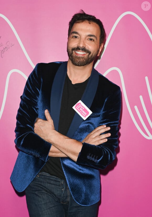 Exclusif - Kamel Ouali - Backstage - Enregistrement de l'émission "Tout le monde chante contre le cancer, les stars relèvent le défi" dans le cadre du gala de l'association "Tout le monde chante contre le cancer" présentée par J.Anthony au Dôme de Paris, et diffusée le 4 janvier sur W9. Le 22 novembre 2022 © Coadic Guirec-Christophe Clovis / Bestimage