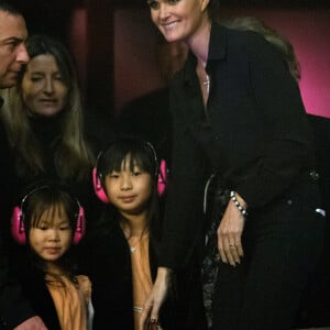 
Exclusif - Laeticia Hallyday et ses filles Jade et Joy - Aftershow apres le concert caritatif de Johnny Hallyday pour l'association de sa femme "La Bonne Etoile", qui vient en aide aux enfants du Vietnam, au Trianon a Paris, le 15 decembre 2013.