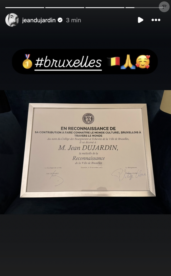 Jean Dujardin honoré par la ville de Bruxelles.