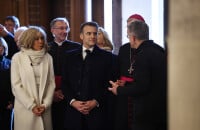 Brigitte Macron brave le froid avec style à Notre-Dame de Paris : la réaction de Rachida Dati ne se fait pas attendre !