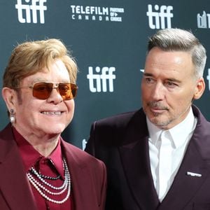 Elton John et David Furnish à la première de ''Elton John: Never Too Late'' lors du Festival international du film de Toronto le 6 septembre 2024.