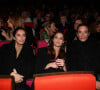 Voilà un papa fier
Exclusif - Anthony Delon et ses filles Loup et Liv lors de la soirée hommage Ciné-concert symphonique "Alain Delon, le dernier Samouraï" au palais des congrès à Paris le jour de son anniversaire. Pour cette soirée, le chef d'orchestre Vahan Mardirossian a dirigé l'orchestre symphonique de Douai. © Jacovides / Moreau / Bestimage