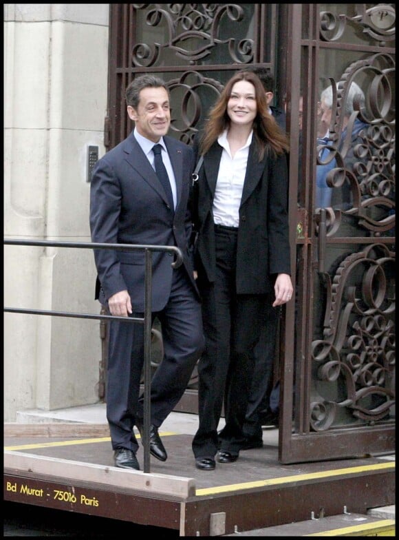 Nicolas Sarkozy et Carla Bruni, à Paris, le 21 mars 2010 !
