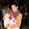 Katie Holmes et sa fille Suri Cruise sont allées voir le spectacle Mama Mia à Broadway le 2 avril 2010