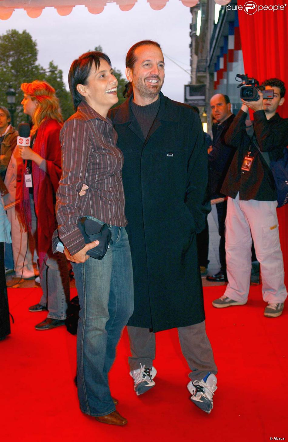 En 2014 et 2016, il publie deux albums. Francis Lalanne et sa femme Stella, en 2004 ! - Purepeople