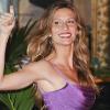 Gisele Bündchen à sa conférence de presse parisienne le 8 avril 2010