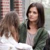 Katie Holmes et Suri sur le tournage de Son of No One, le 9 avril 2010