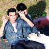 Le couple Demi Lovato et Joe Jonas, sur le tournage d'un nouveau clip, à Los Angeles, samedi 10 avril.