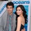 Demi Lovato et Joe Jonas assistent, samedi 17 avril, à l'avant-première du film Oceans de Jaques Perrin, à Los Angeles.