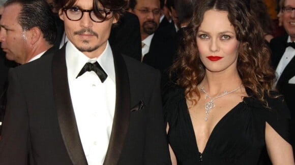 Vanessa Paradis et Johnny Depp louent leur yacht... Découvrez ce superbe navire !