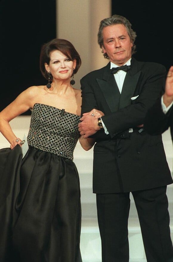 Les mythiques Alain Delon et Claudia Cardinale : un couple reformé pour le 63e Festival de Cannes ?