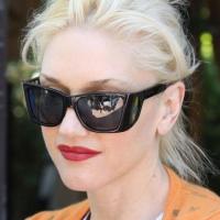 Gwen Stefani : Malgré les méchantes rumeurs lancées par Courtney Love, elle reste fraîche et acidulée... de la tête aux pieds !