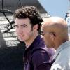 Les Jonas Brothers tournent un nouvel épisode de leur série J.O.N.A.S à Los Angeles, le mardi 4 mai 2010.