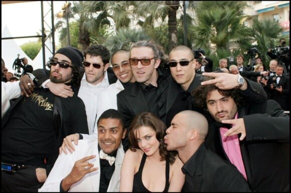 Vincent Cassel et l'équipe de Kourtrajmé à Cannes en 2005