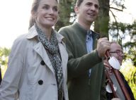 Letizia d'Espagne et Felipe enfilent leur tenue de marche pour suivre un chemin saint...