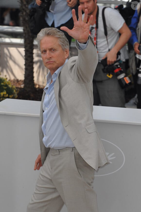 Michael Douglas lors du photocall de Wall Street 2 le 14 mai 2010 durant le festival de Cannes