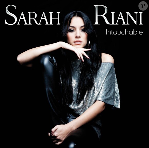 En attendant la sortie de son 1er album, Sarah Riani a dévoilé un inédit exclusivement sur son single Intouchable : Tout était écrit.